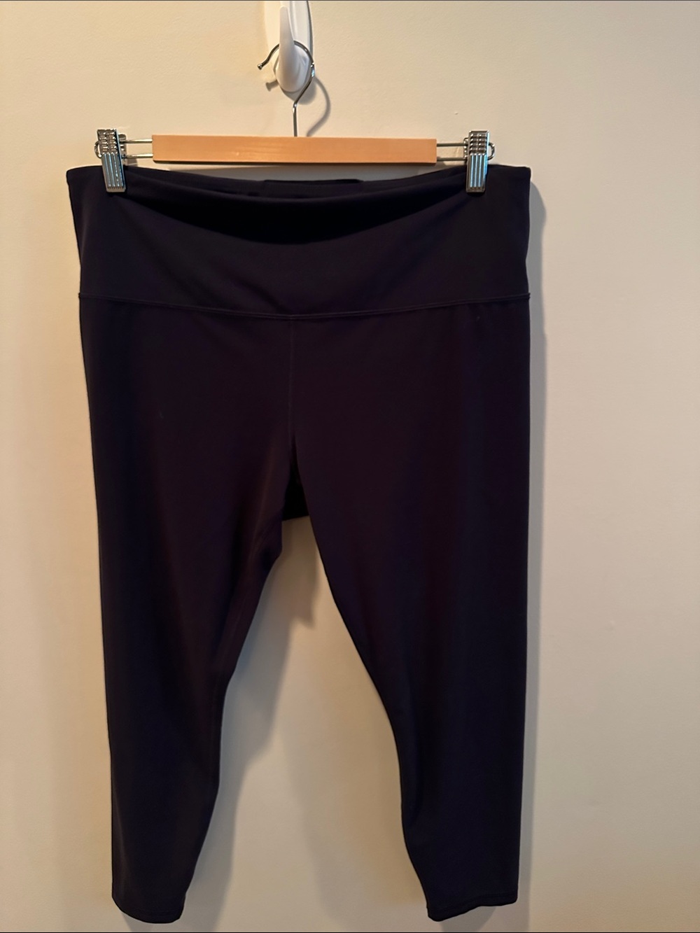 Athleta Navy Elation 7/8 Leggings